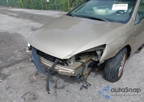 2005 Honda Accord 3.0 Ex z USA, uszkodzony, nr VIN 1HGCM82655A007739